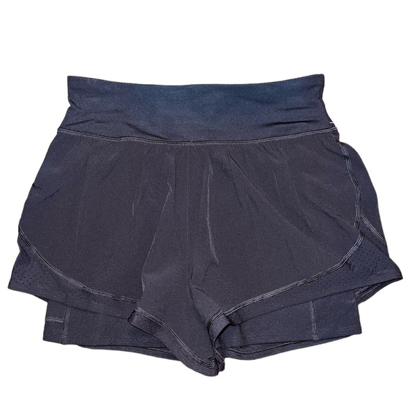 NWT SPANX Get Moving Short in Black Size Medium Activewear Athleisure - Picture 1 of 8